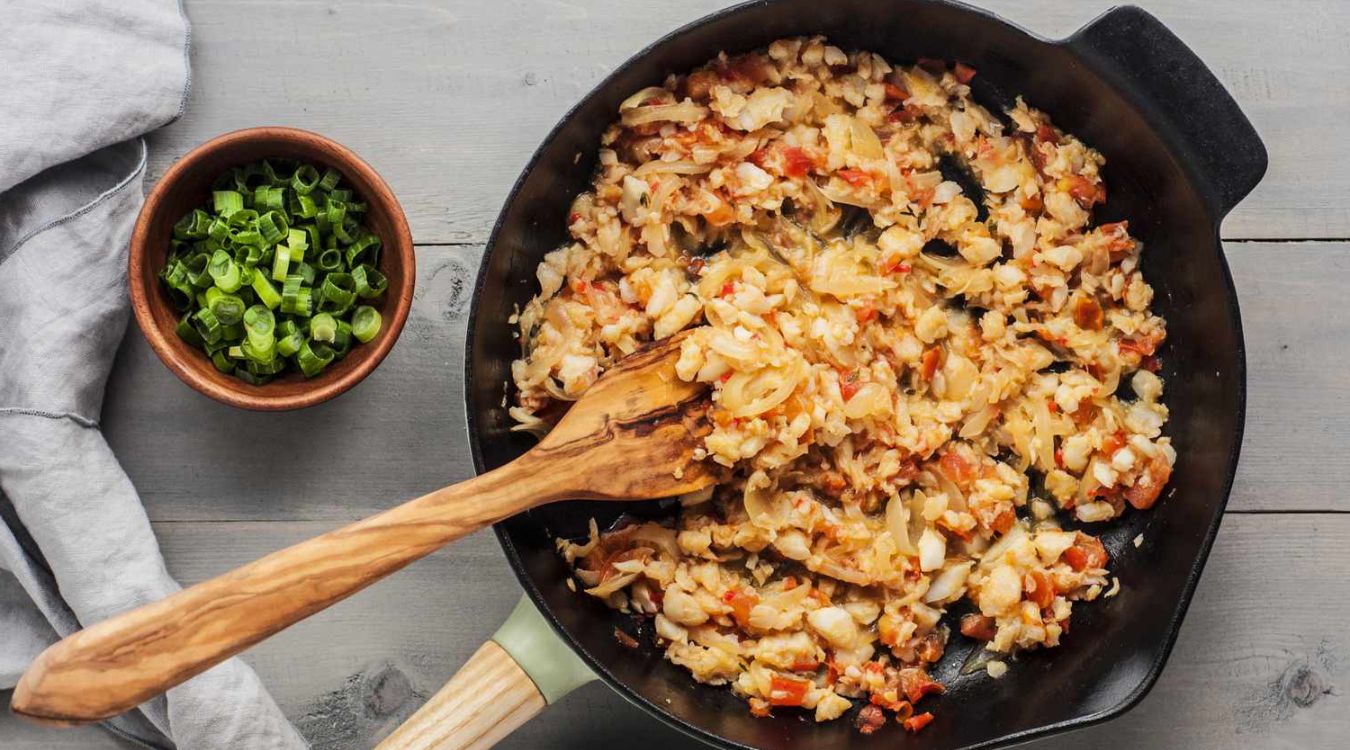 ikan-masin-goreng-bawang-cili-recipe-fried-salted-fish-with-onion-chili