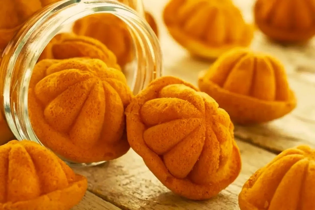 kuih-bahulu-recipe-malaysian-egg-cake