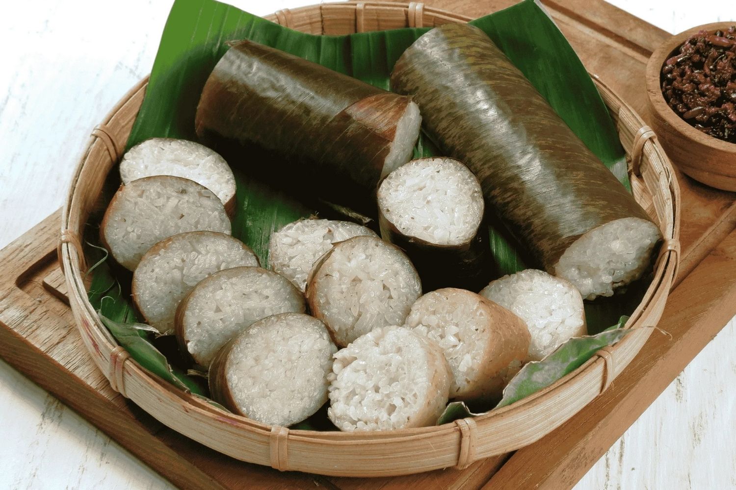 lemang-recipe-glutinous-rice-cooked-in-bamboo