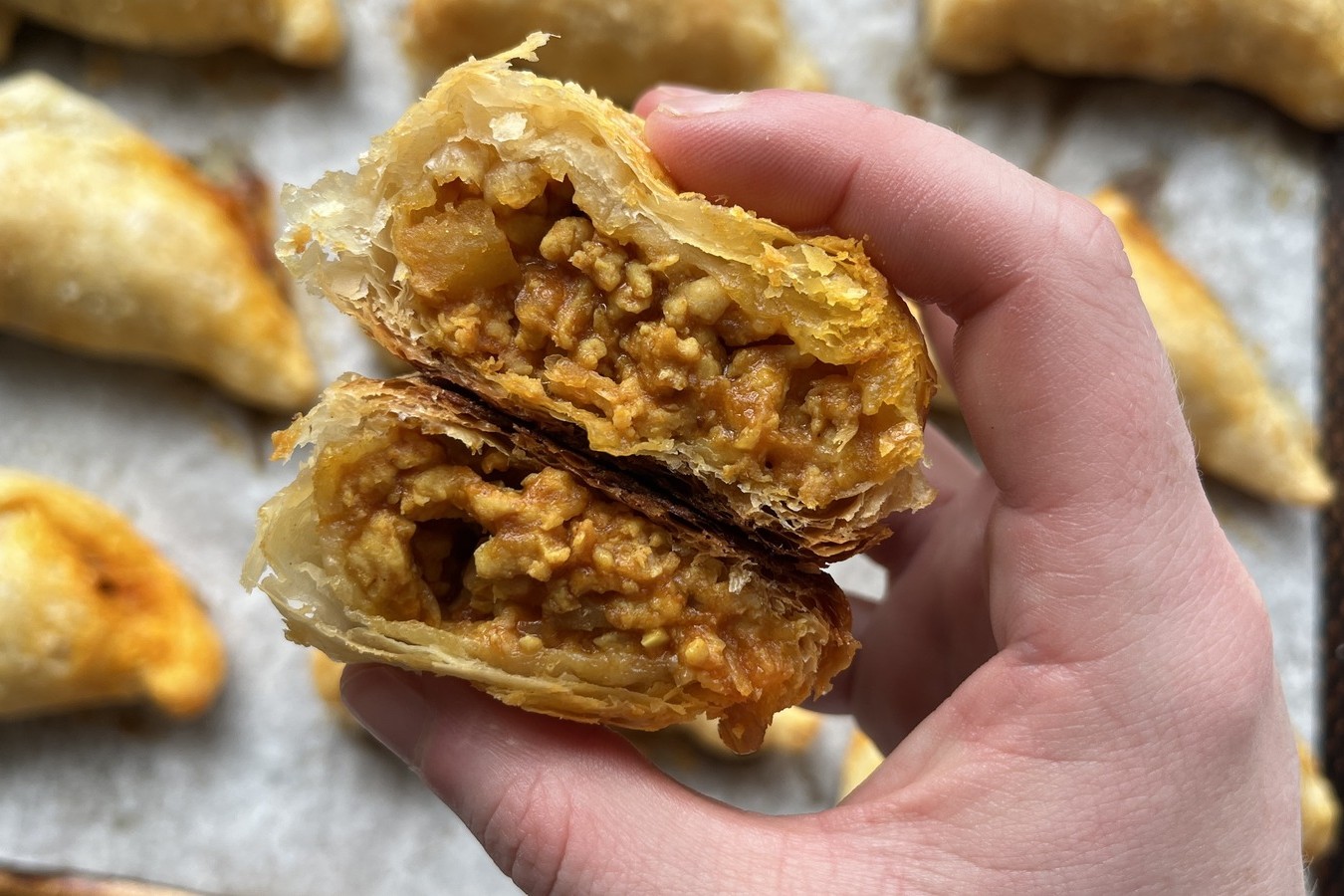 malaysian-beef-curry-puffs-recipe