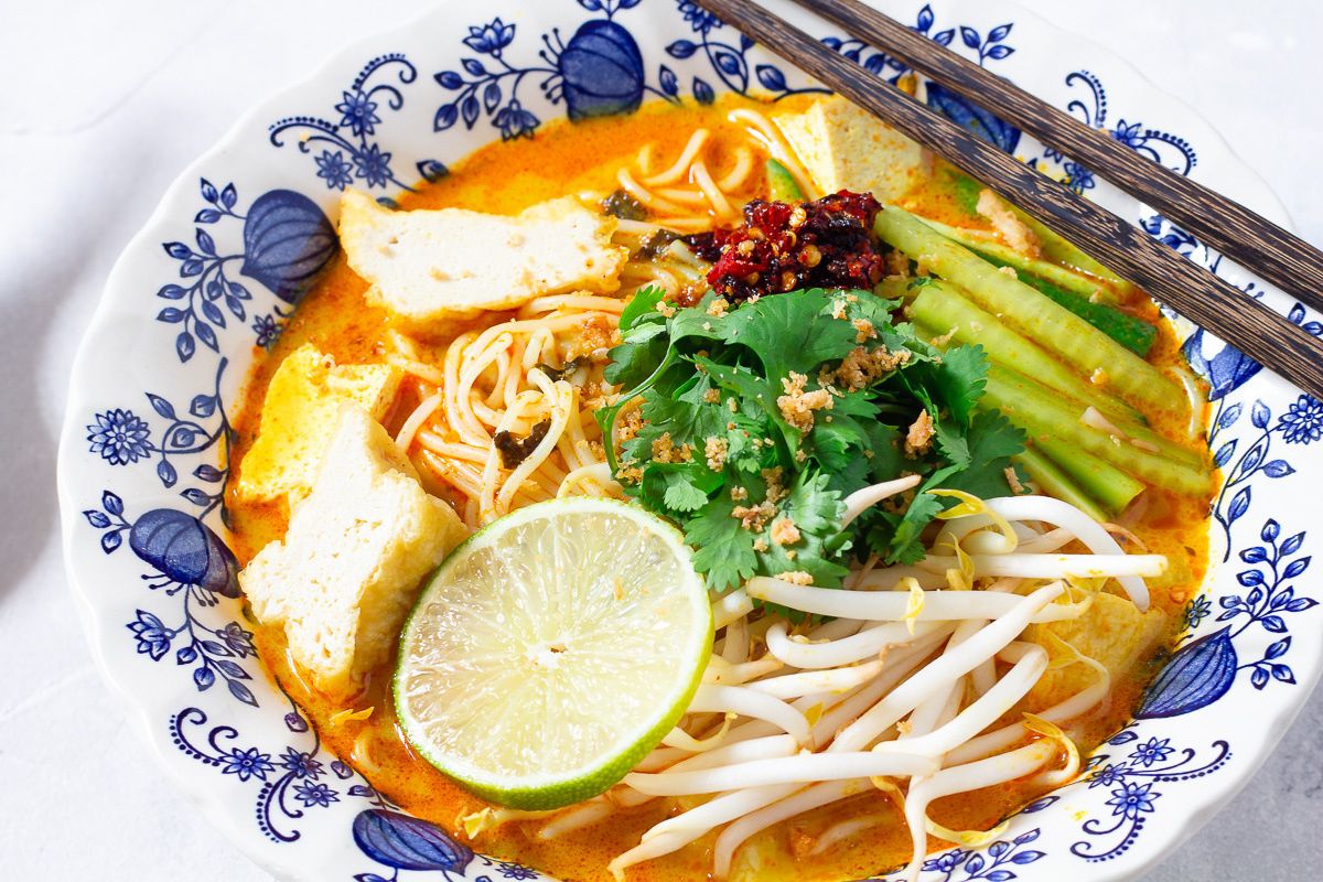 malaysian-curry-noodle-soup-recipe
