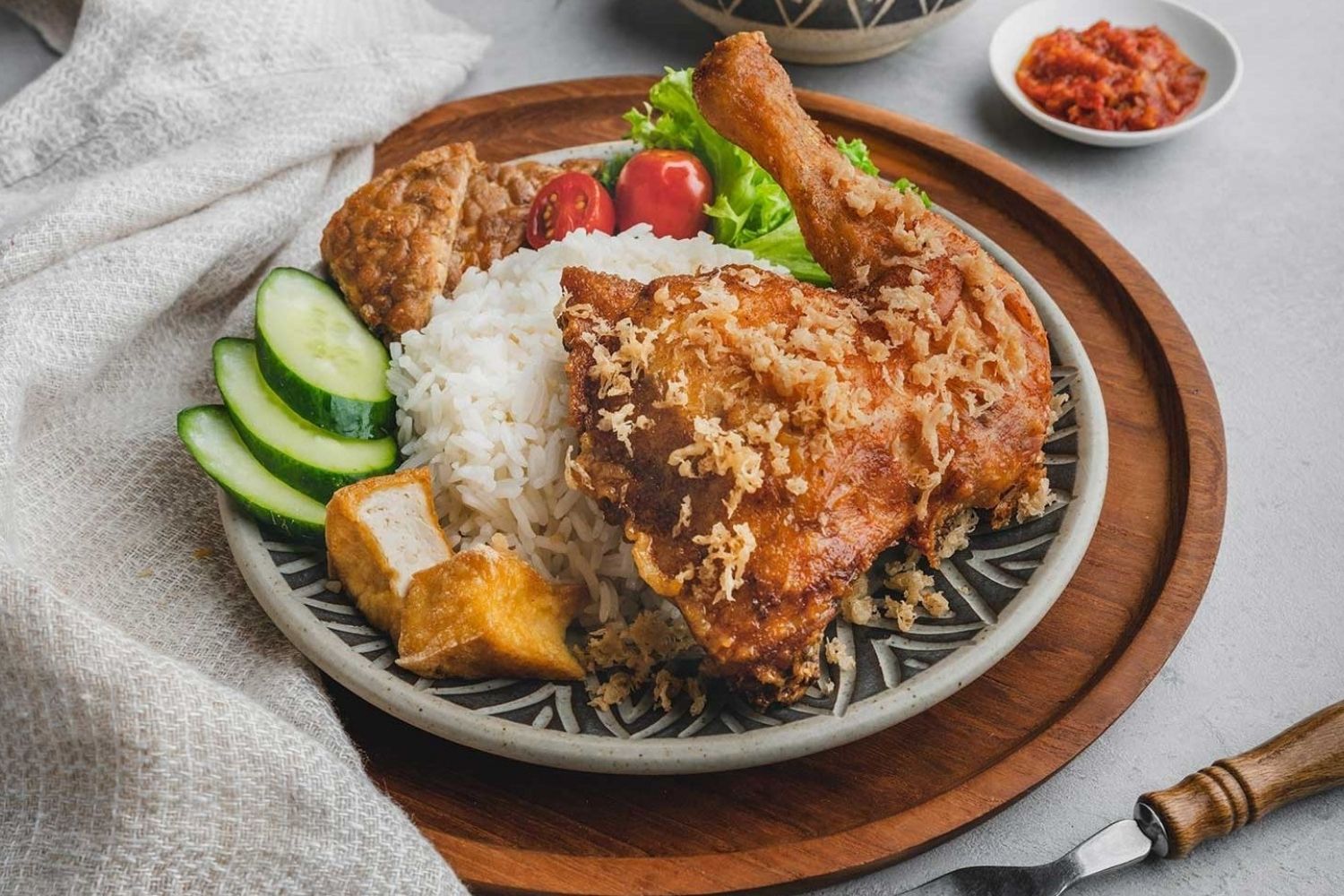 nasi-ayam-penyet-recipe-smashed-fried-chicken-rice