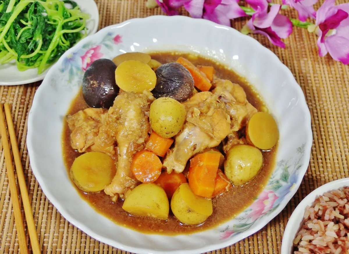 nyonya-chicken-and-potato-stew-recipe-ayam-pongteh