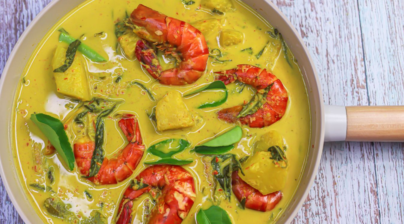 udang-galah-masak-lemak-recipe-river-prawn-coconut-curry