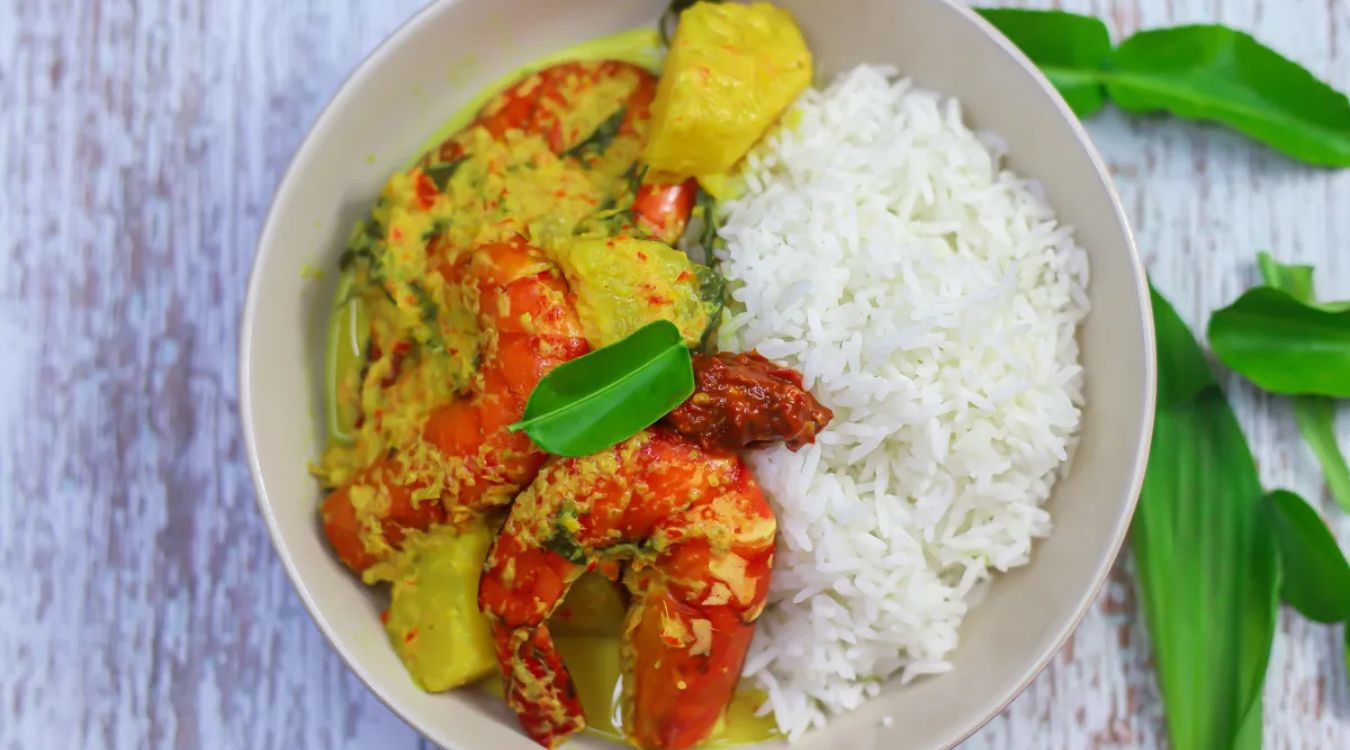 udang-masak-lemak-nenas-recipe-prawn-pineapple-coconut-curry